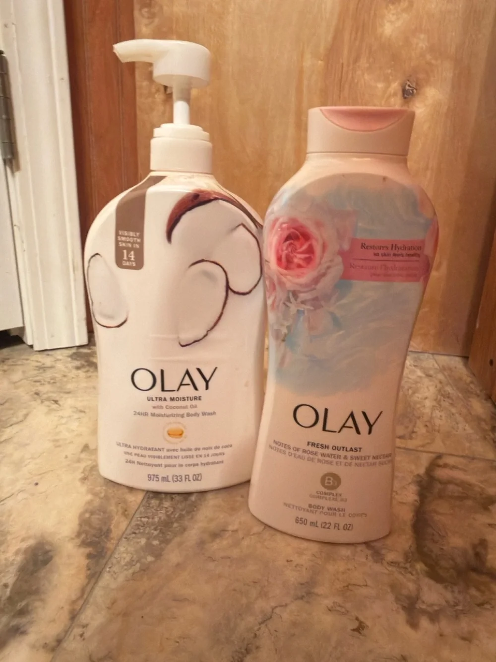 OLAY Body Wash Duo in White and Pink